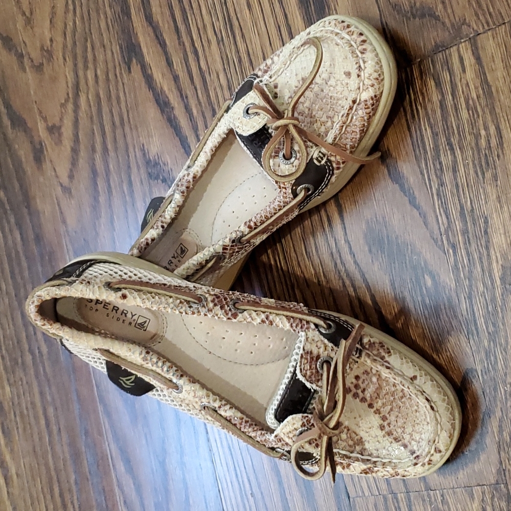 🎉HP🎉 Sperry Topsider Boat Animal Print Loafer